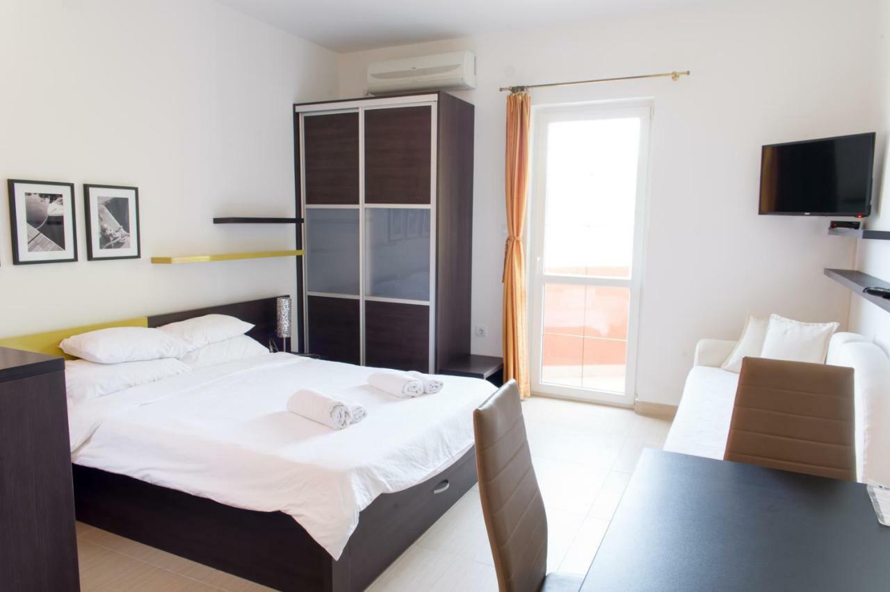 Alessandra Apartments Sveti Stefan Exterior photo